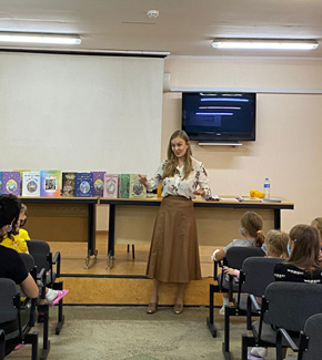 Виднейшие российские писатели приняли участие в благотворительной акции RUSSCO в Самаре